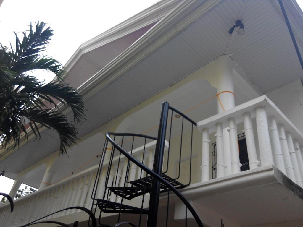 812 Angol Boracay Bagian luar foto