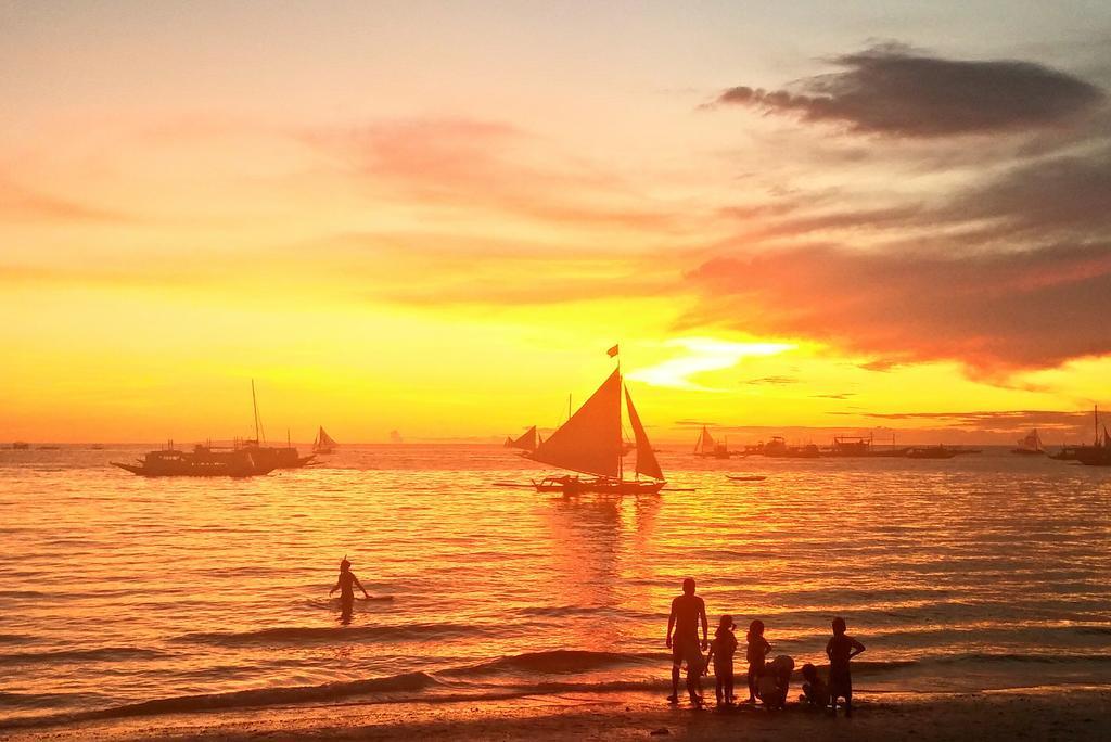 812 Angol Boracay Bagian luar foto
