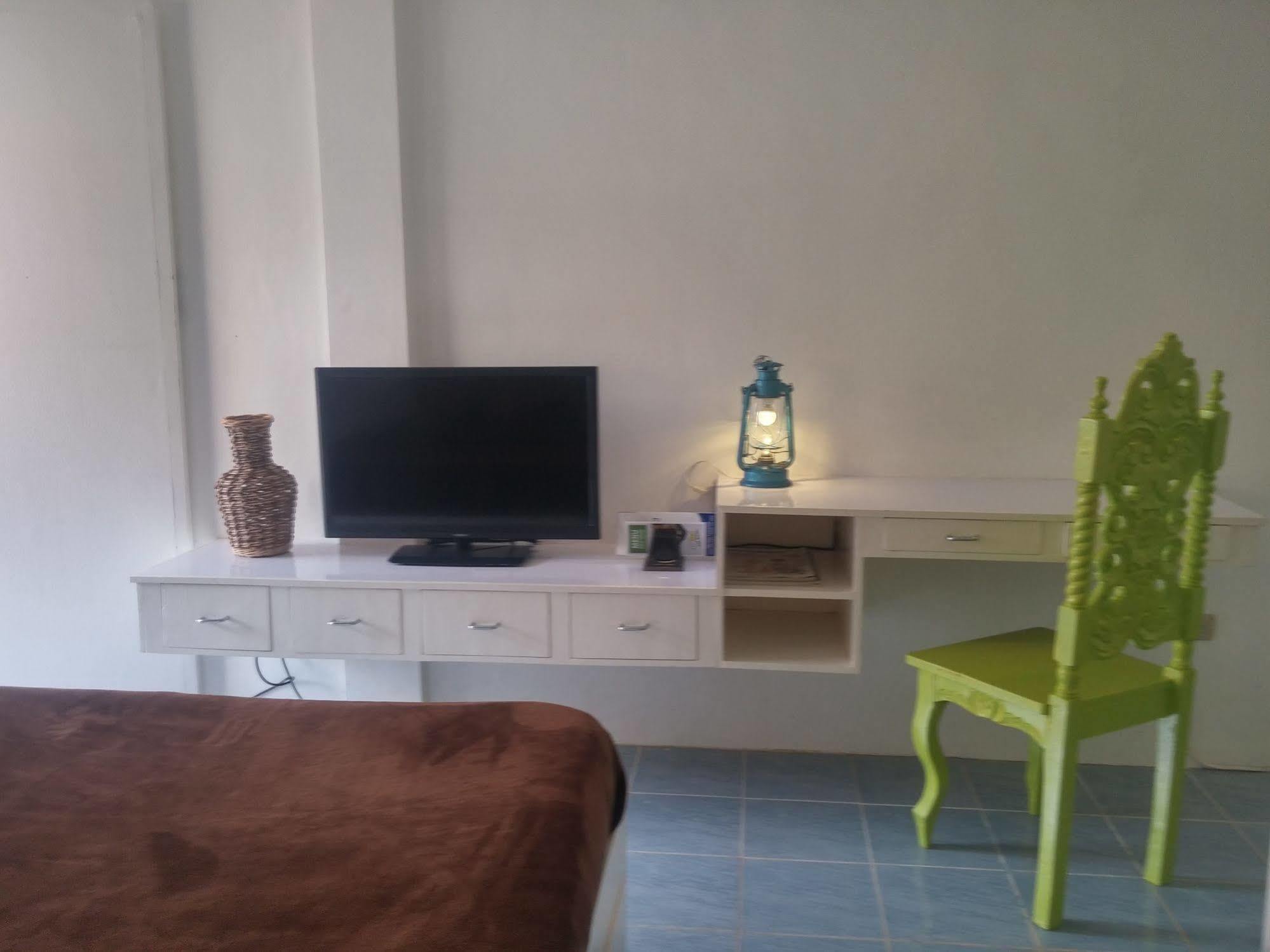 812 Angol Boracay Bagian luar foto